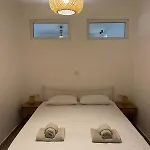 Parea 아파트 Ofrínion