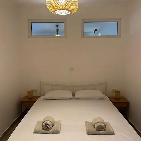 Parea דירה Ofrínion